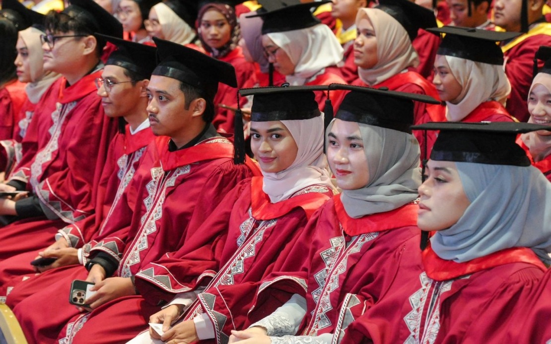Graduan Perlu Berkualiti, Cemerlang Akademik Dan Seimbang Dalam Segenap ...